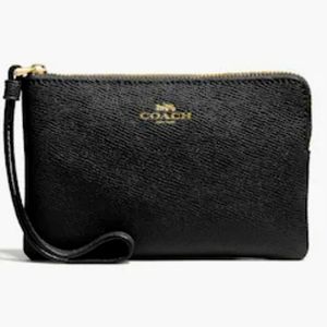 NWOT Coach Wristlet
